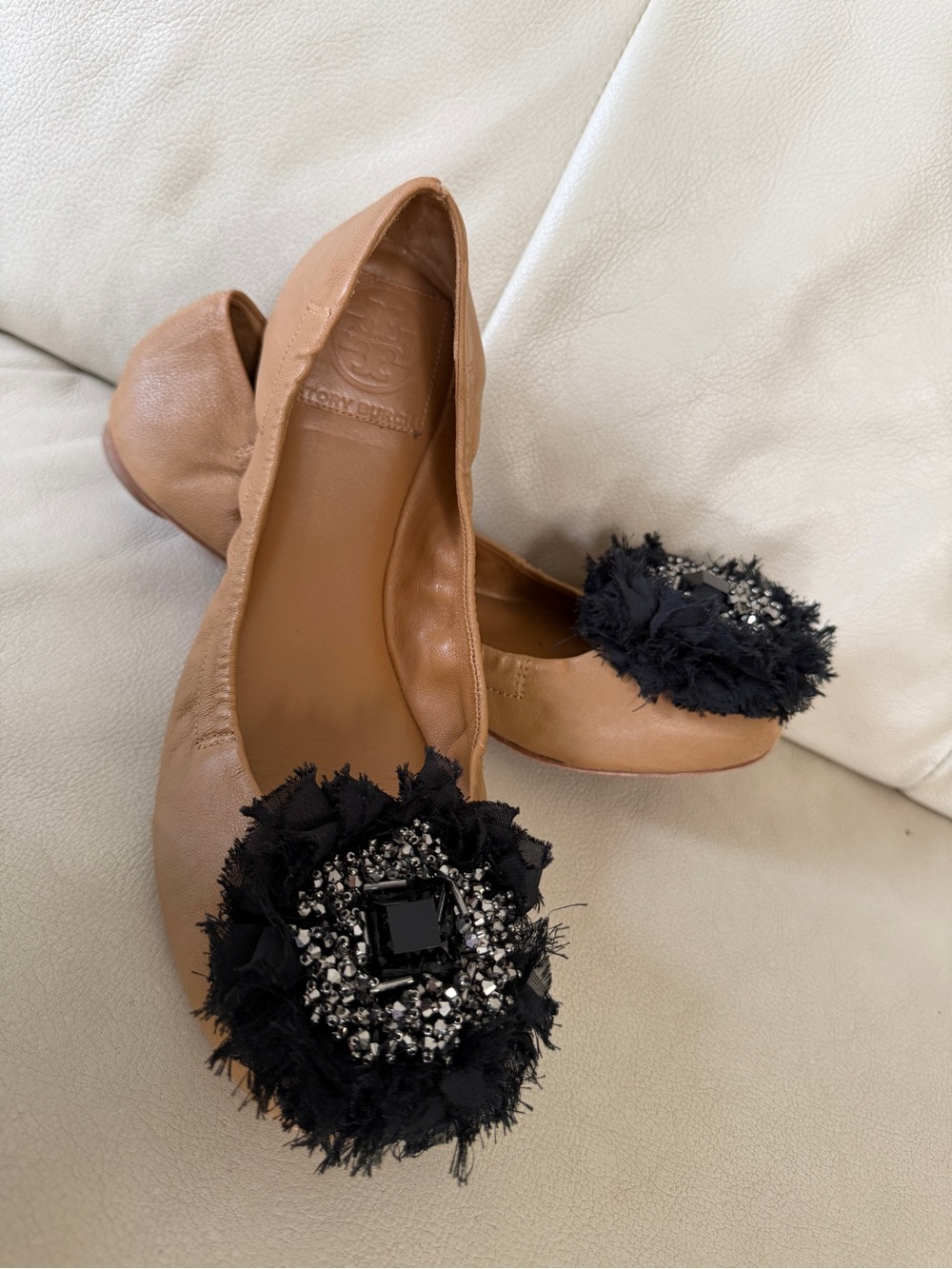 Tory Burch Amelia Embellished Flower Leather Scrunch Ballet Flats - Tan, Size 9